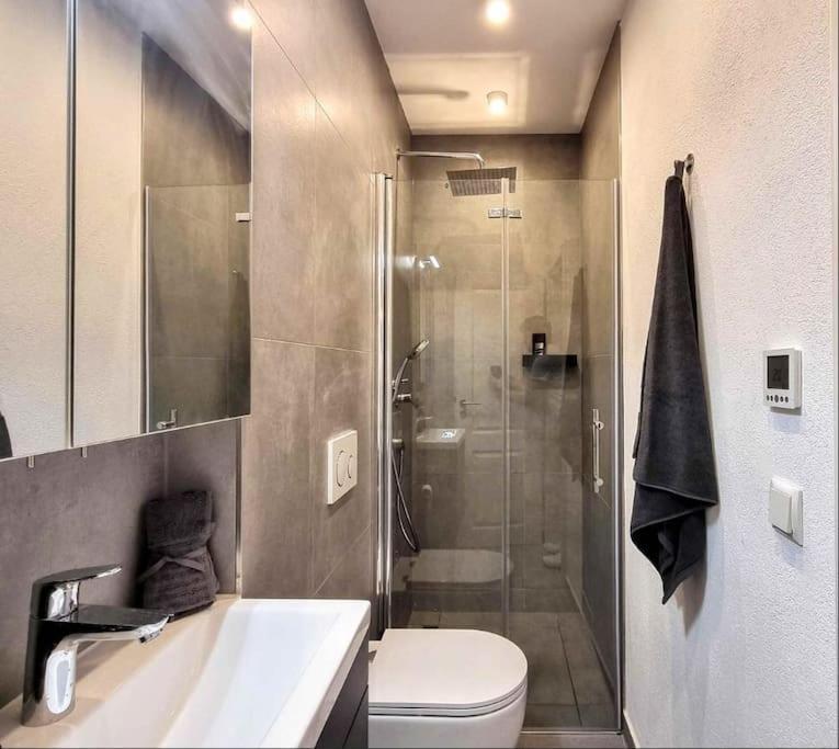 Modernes Apartment Karlsruhe Ngoại thất bức ảnh